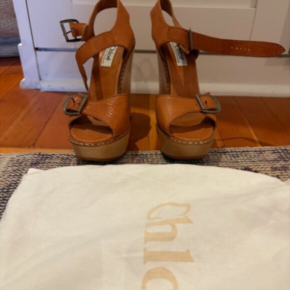 Gorgeous tan Chloe sandals Size 39 - Picture 3 of 9